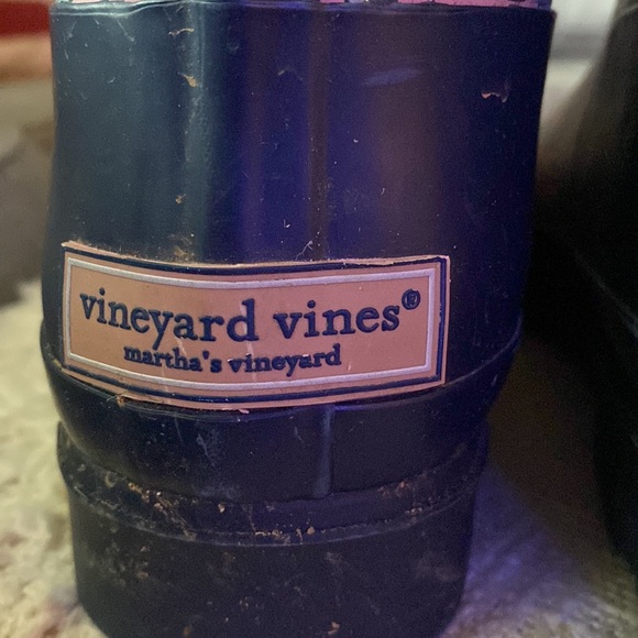 Vineyard Vines Rain Boots - Picture 11 of 15
